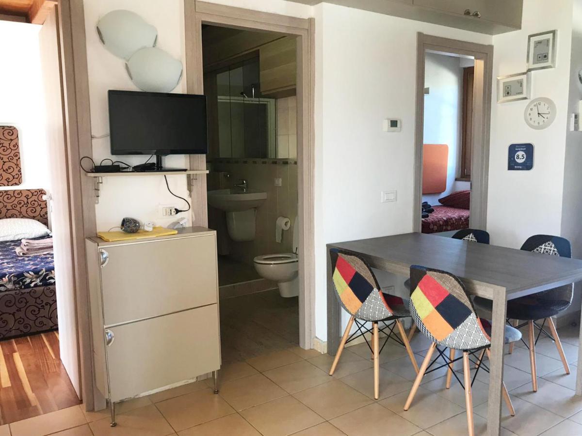 Luxury Apartments - Le Fate - Residence With Pool Manerba del Garda Extérieur photo